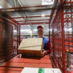 Податки на всі посилки з-за кордону: Гетманцев виступив з новою ініціативою