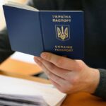 Оформлення паспорту за кордоном: в якому випадку чоловіки отримають відмову – відповідь МВС